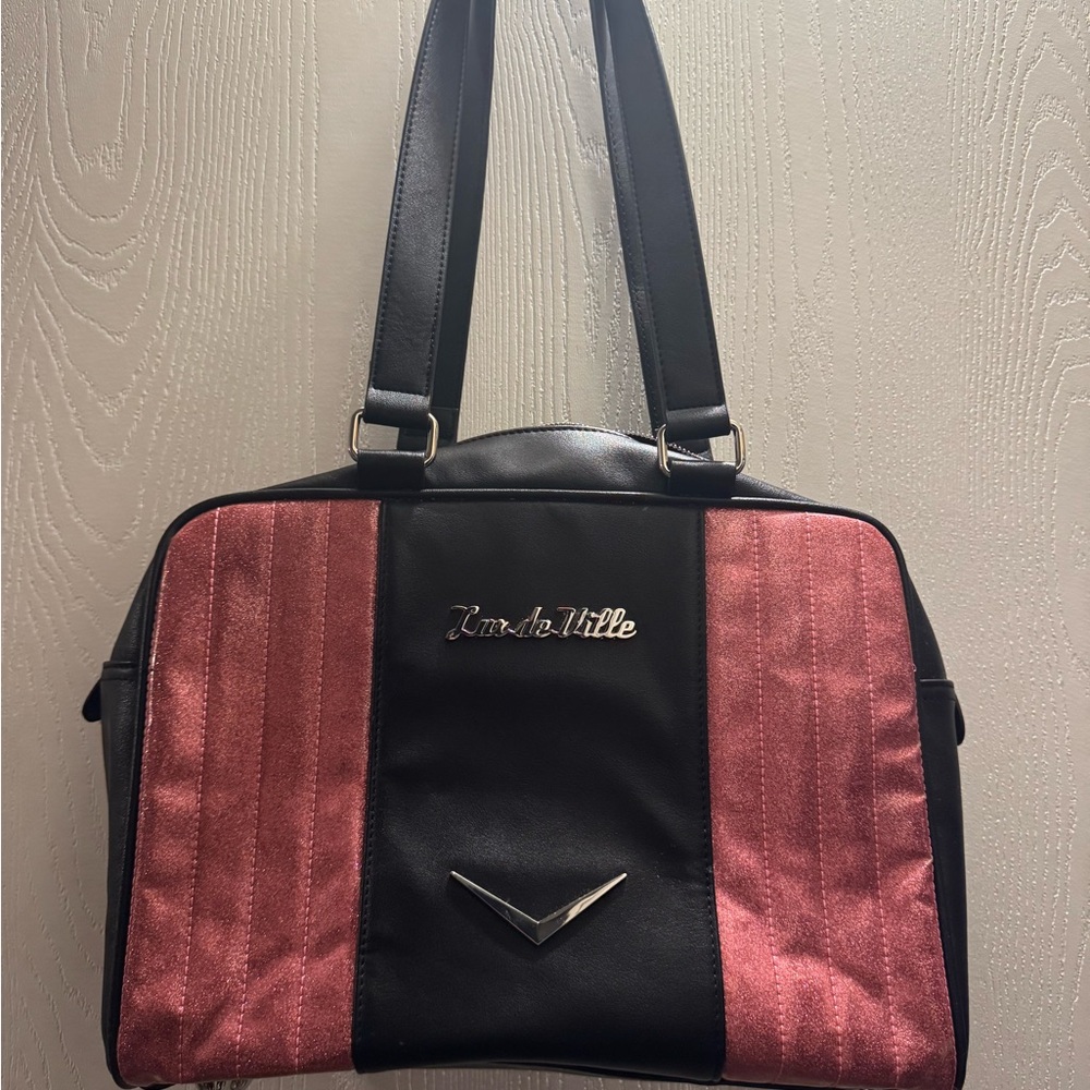 Lux de Ville Black and Pink Shoulder Bag